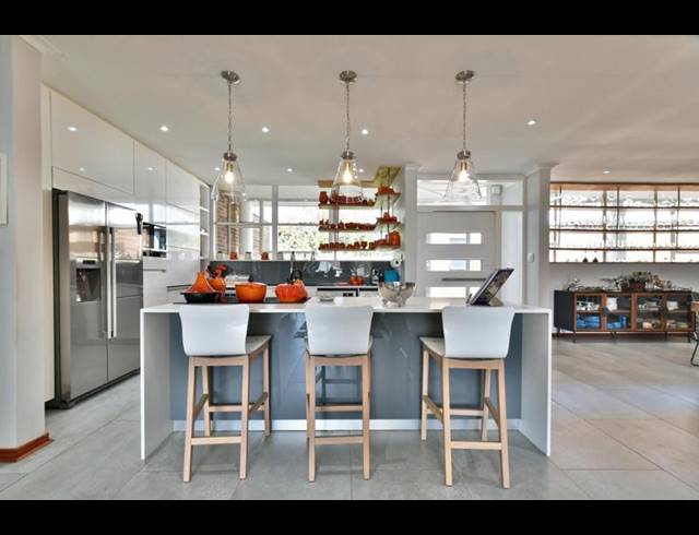 2 BEDROOM HOUSE FOR SALE IN DUNKELD WEST